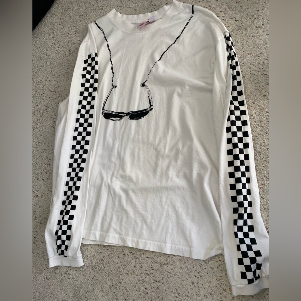 Stranger Things X Quicksilver Long Sleeve Rare Shirt XL white and Black like New